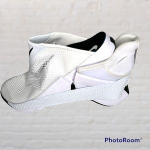 Nike go Flyease white